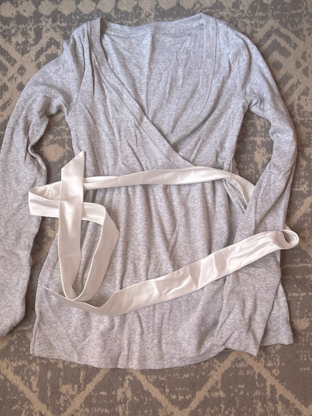Hollister Light Gray Wrap Top with Satin Cream Tie
